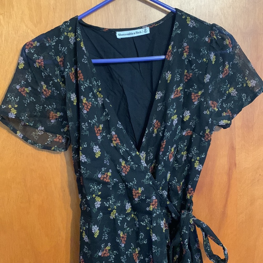 Abercrombie Wrap Floral Chiffon Dress - Picture 2 of 4